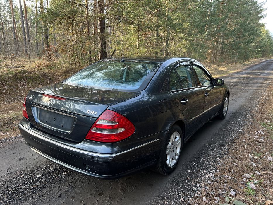 Кришка багажника седан ляда w211 mercedes колір 189