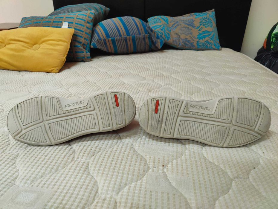 Sapatos Rockport tam. 42 em tecido e pele excelentes