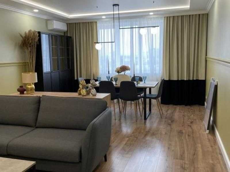 Продається 3 кімнатна квартира на Таїрова, вул. Костанді, ЖК Вернісаж