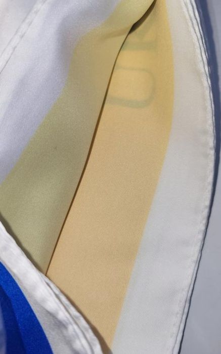 Патріотична хустка 90 на 90 нова