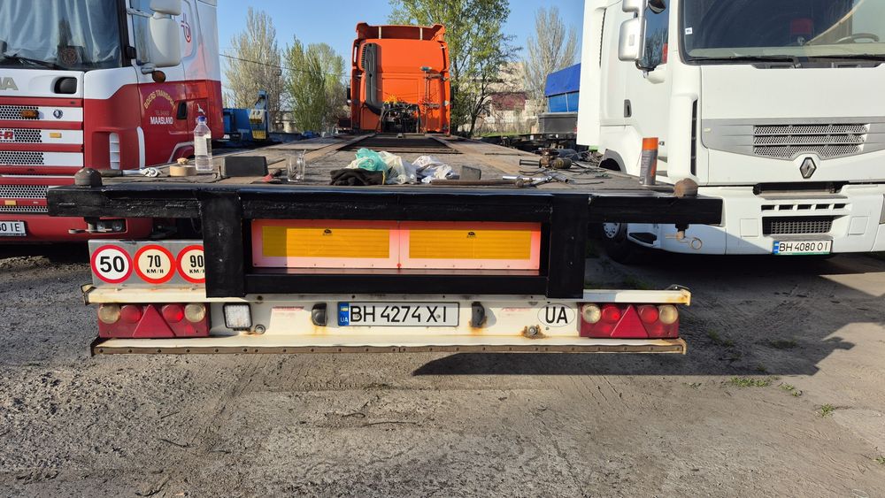 Продам напівпричіп платформу / контейнеровоз Kogel Sn 24