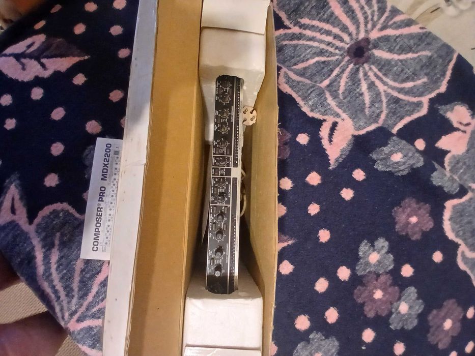 Компрессор COMPOSER PRO MDX2200