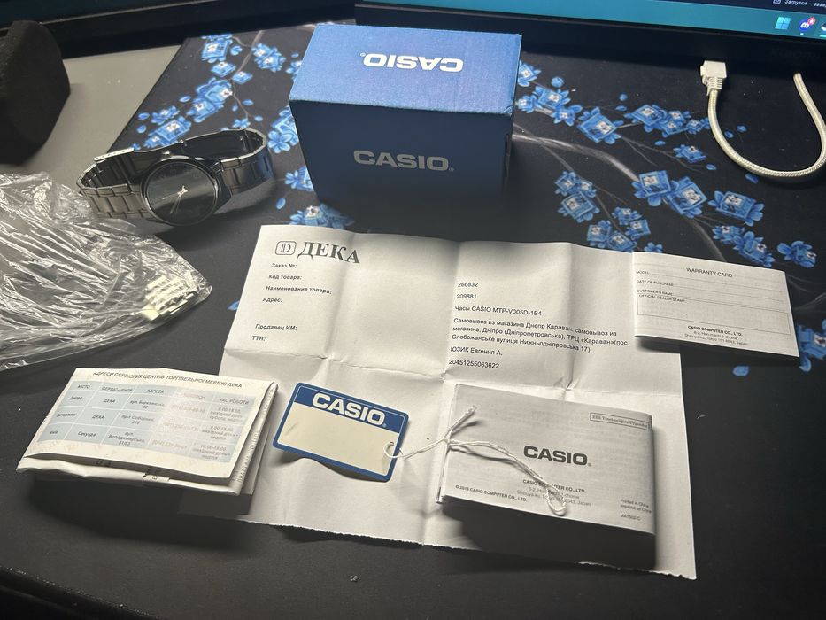 Casio MTP-V005D-1B4 на гарантии. Идеальное состояние, оригинал, полный комплект.