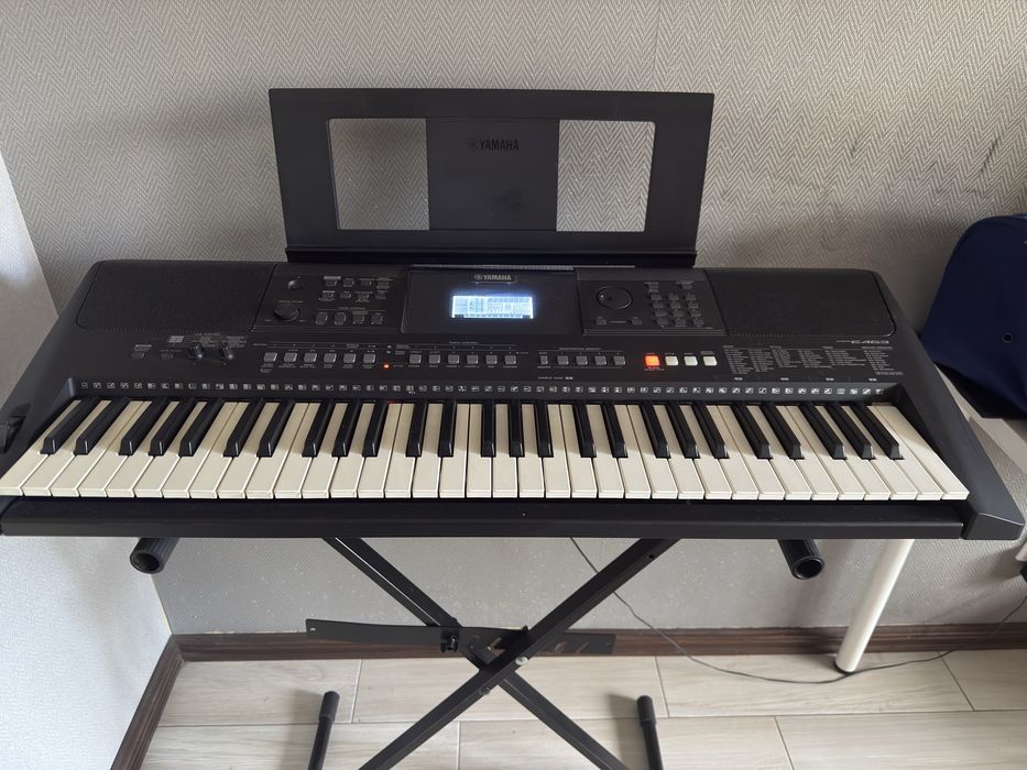 Teclado Yamaha E463