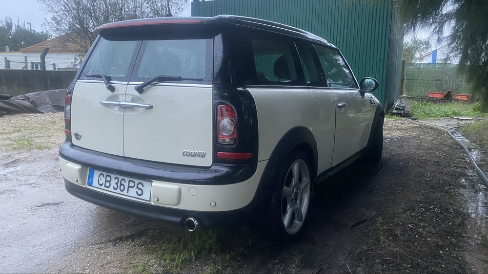 Mini Cooper bem estimado436726409745541123