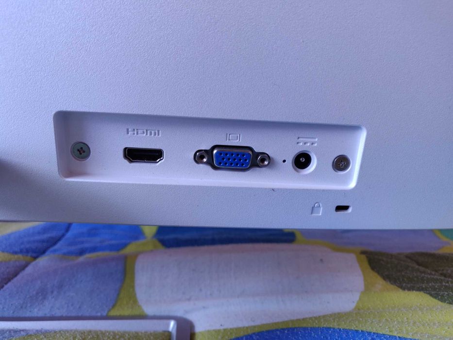 Monitor HP FHD Novo