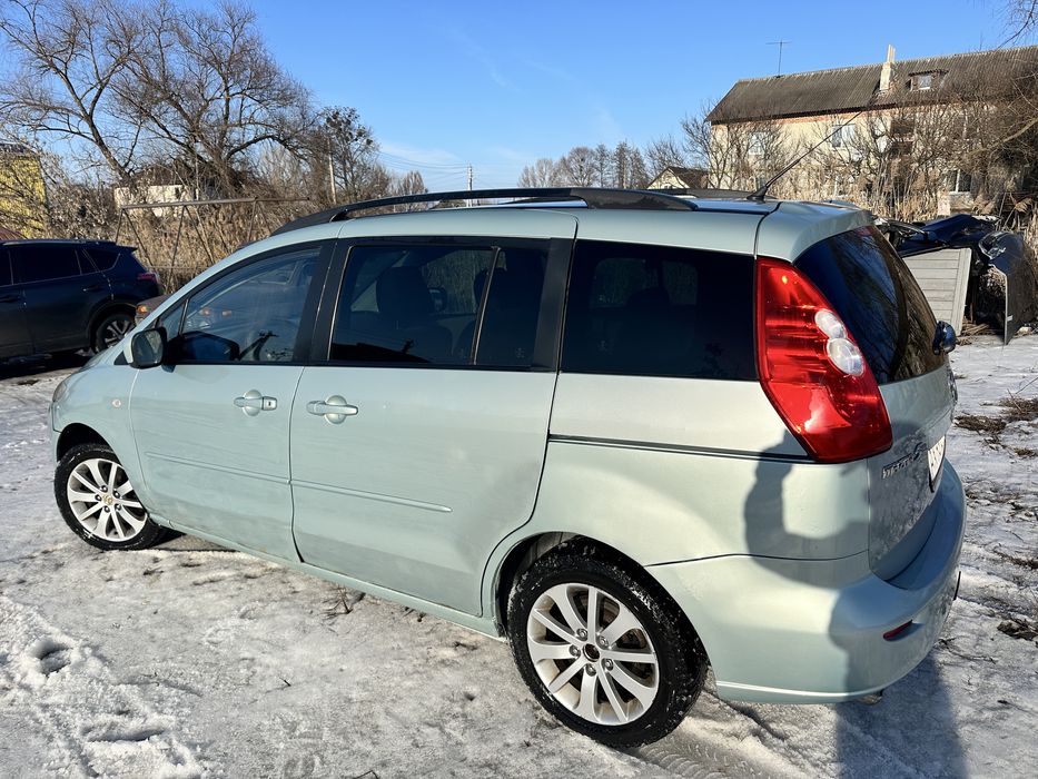 Мпродам мазду 5. 2005год