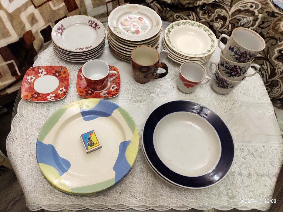 Посуд, різний, якісний,ключі для консервування