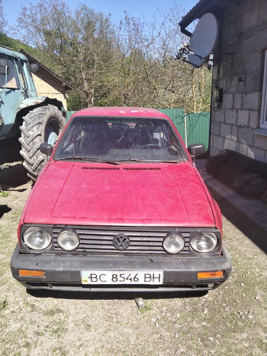Продам машину гольф 2 на запчастини