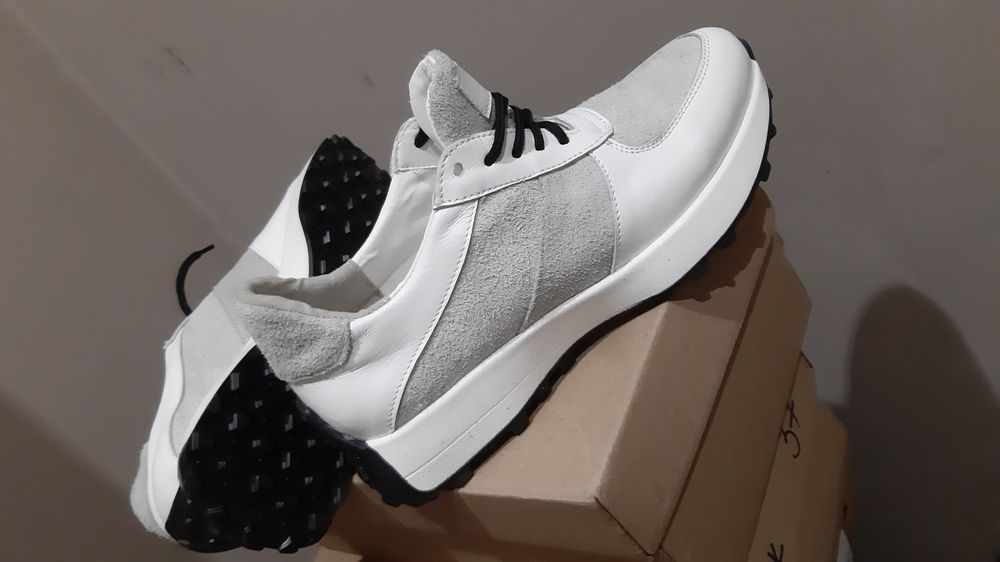 Кроссовки удобная обувь