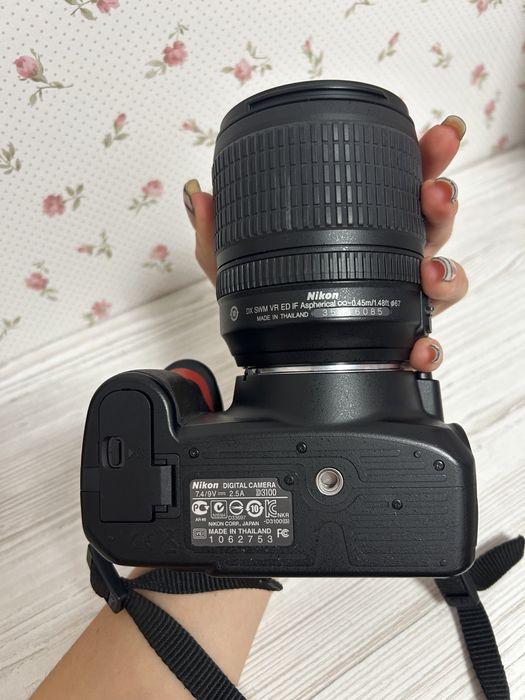 Фотоапарат Nikon 3100