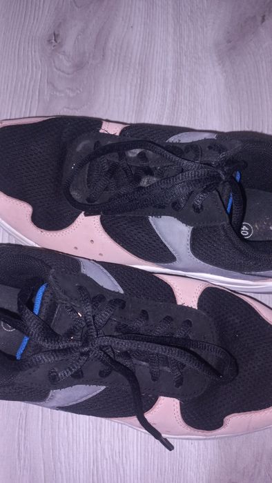 Buty sportowe damskie rozmiar 40