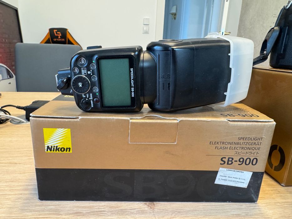 Lampa błyskowa Nikon sb900, stan idealny