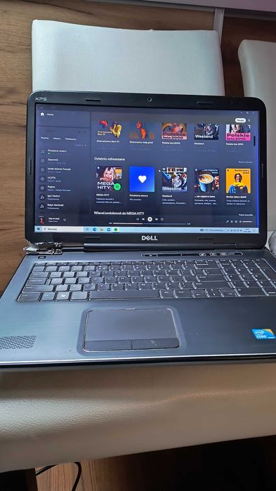 Laptop Dell XPS sprawny Intel i5 win10 plus win7 4GB ram