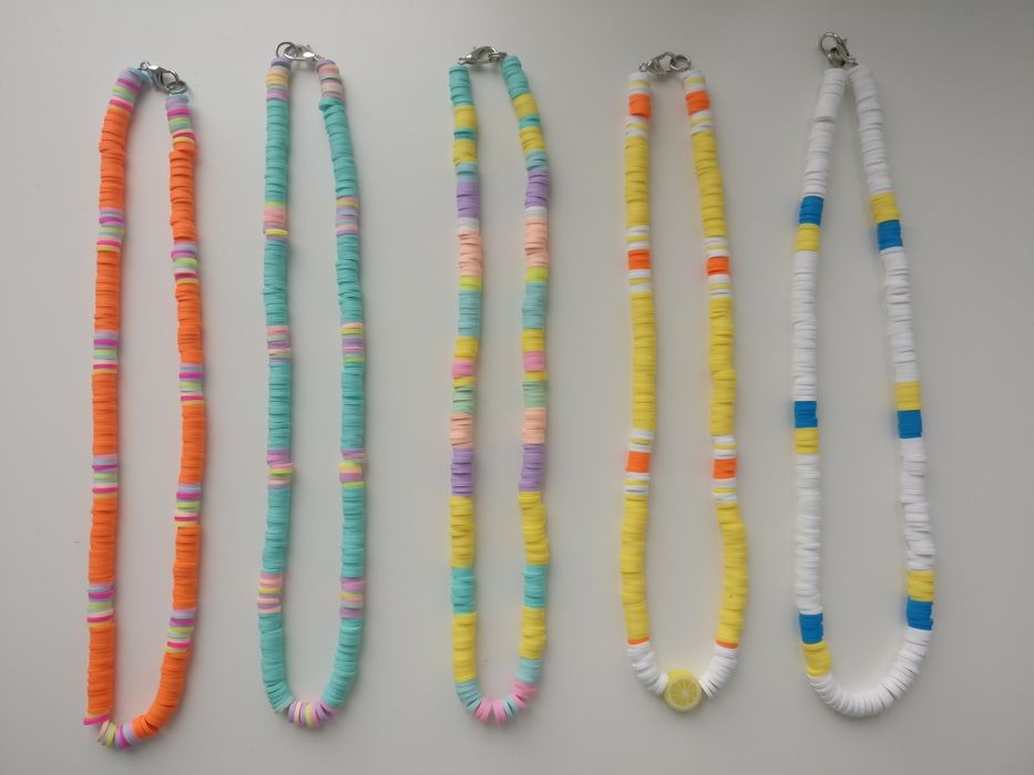 Стильні чокери, аксесуар для стилю.