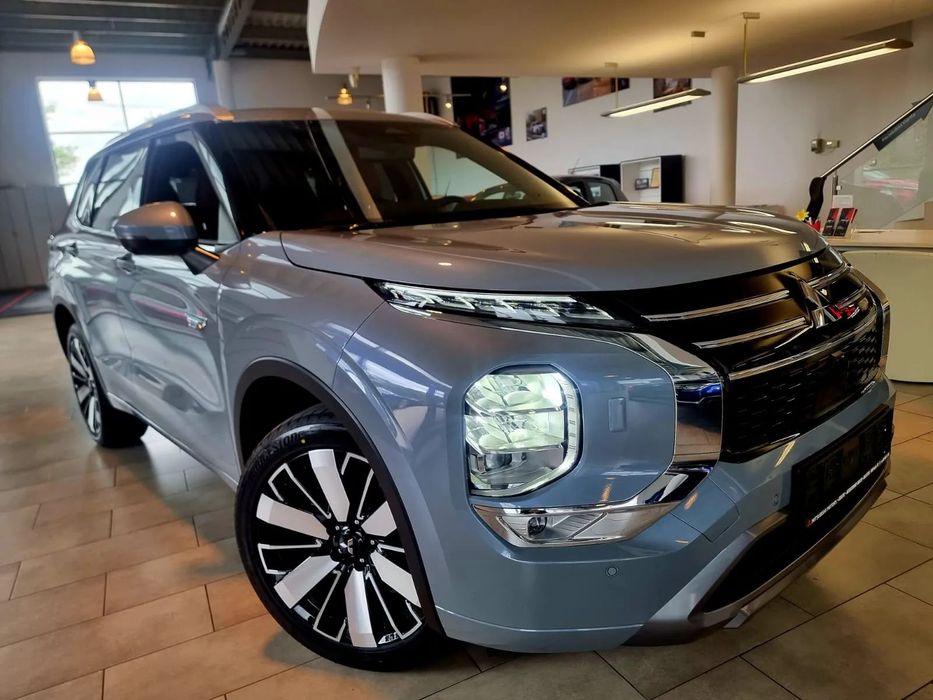 Mitsubishi Outlander Mitsubishi Outlander wyprzedaż auta demonstracyjnego