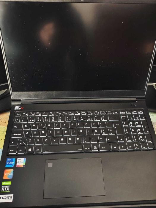 Portátil Gaming Clevo PD50 | i7-12700H | RTX 3060 | 64GB RAM