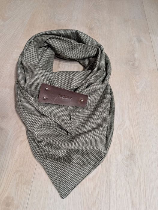 Chusta khaki na zapinke