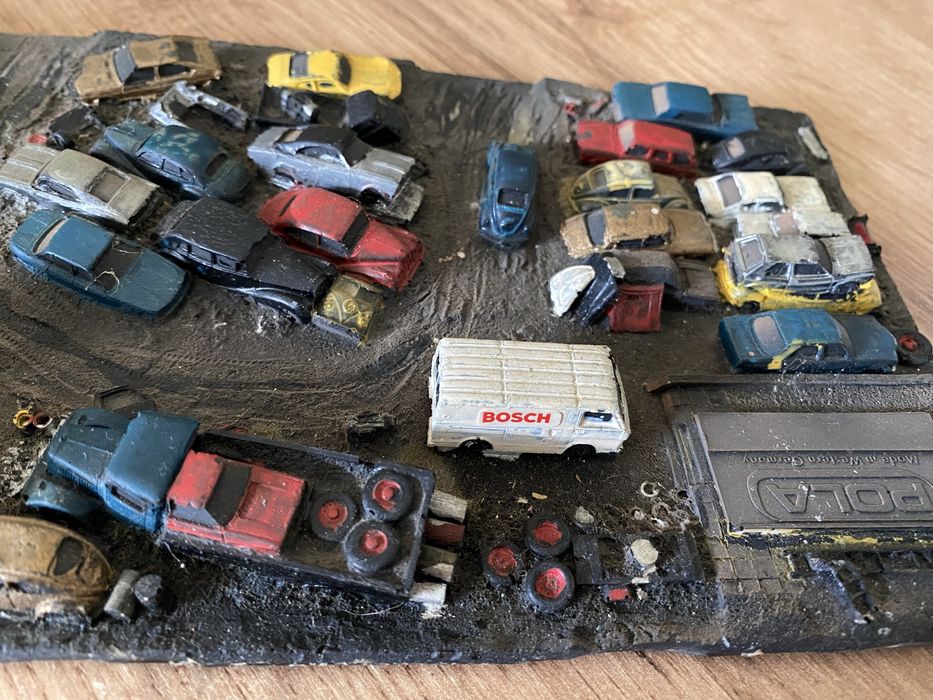 DIORAMA  , makieta  - złomowisko samochodów