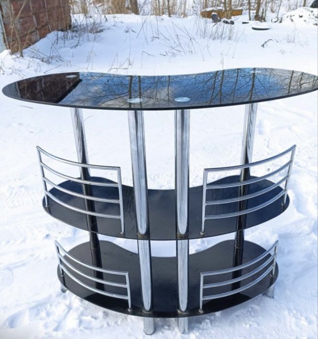 Стіл скляний з поличками
