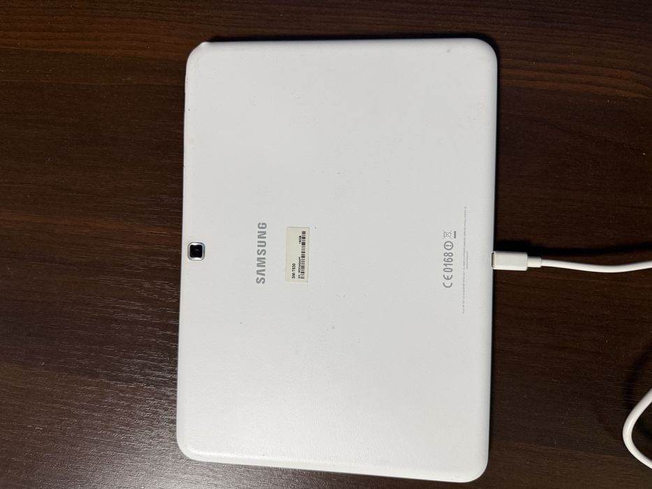 Планшет Samsung. SM-T530. 16GB.