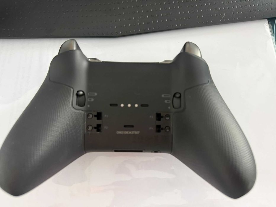 Xbox Elite Series 2 controller