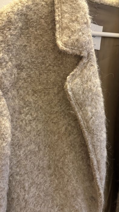 Conjunto casaco mango e vestido de malha a condizer mistura la