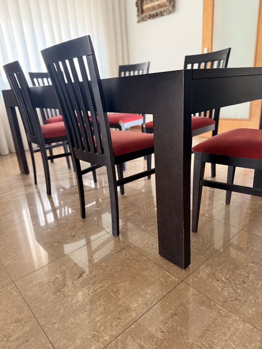 Mobília de sala de jantar