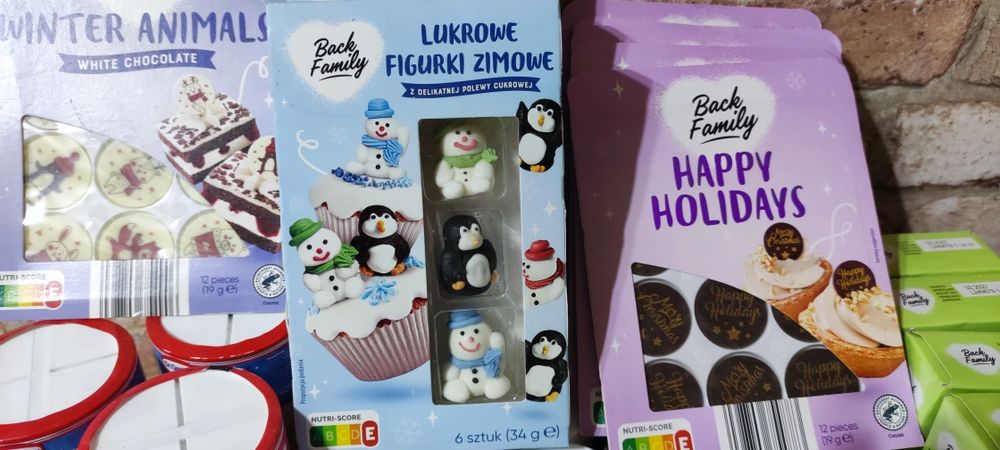 Mix dekoracji do ciast posypki figurki barwniki dodatki
