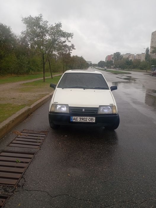 Продам ВАЗ 2199 900