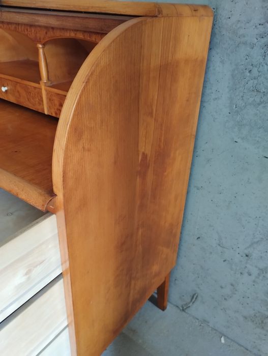 SEKRETARZYK Biurko. Dowóz do 50 km Gratis