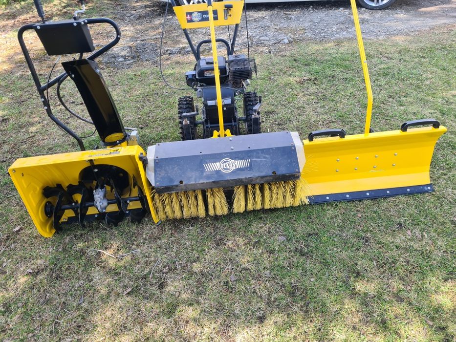 Sprzedam zamiatarkę z odśnieżarka