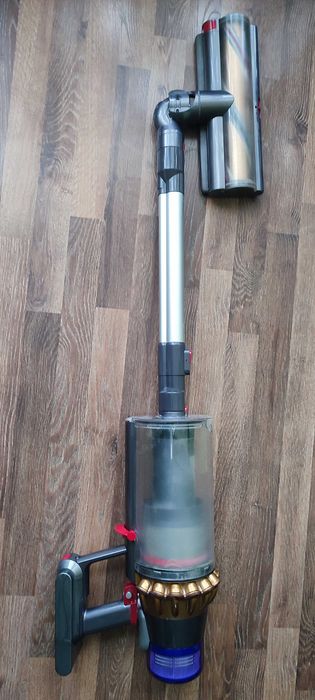 Dyson outsize v11