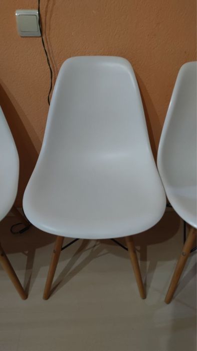 Стілець білий, loft