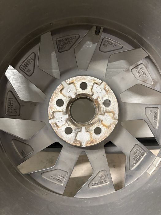 Felgi aluminiowe 16” + opony – komplet 4 szt.