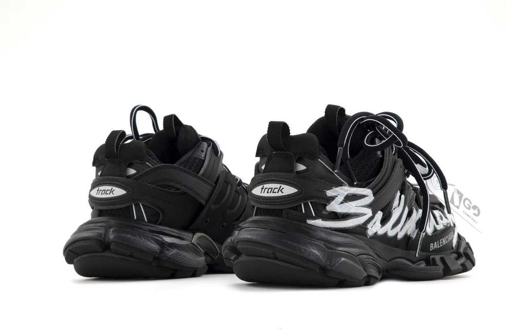 Женские кроссовки Balenciaga Track Sneaker "Signature" Black. 36-40