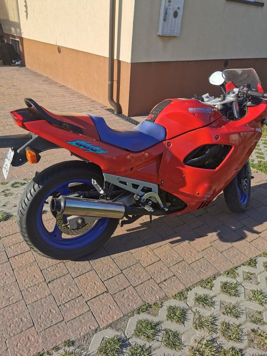 Motocykl Suzuki GSX 600 F
