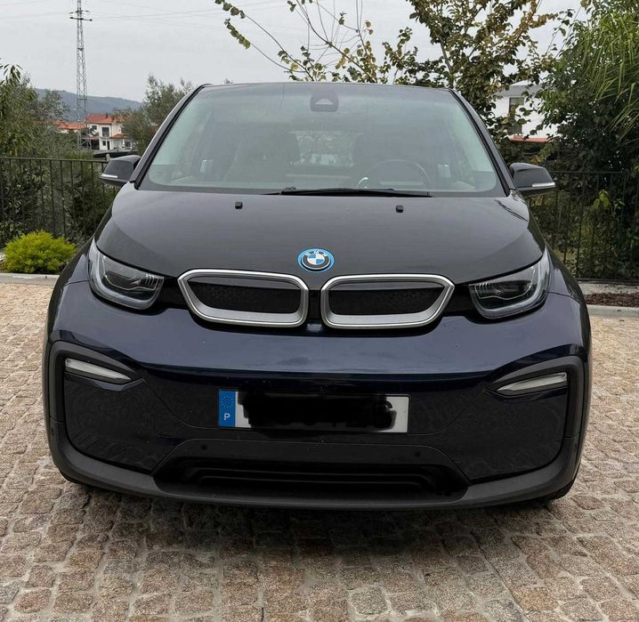 BMW i3 120Ah de 2022, com 122.226Kms, valor com IVA incluído foto 2