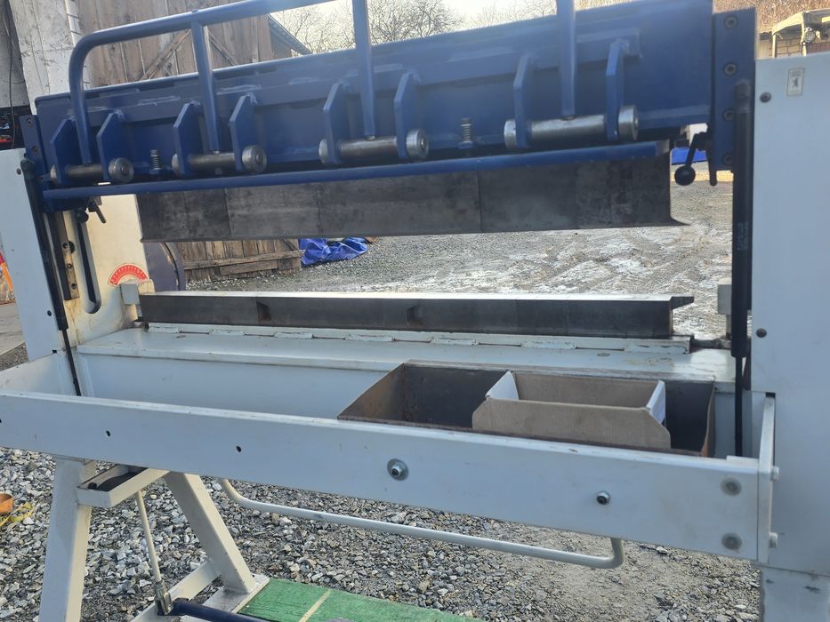 Giętarka, giętarka segmentowa