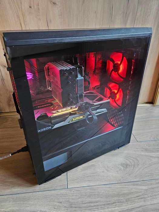 AMD Ryzen 5 5600X / 32 GB DDR4 / RX 6750 XT 12GB / 500 GB SSD / WIN 11