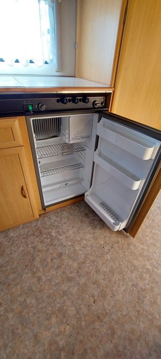 караван кемпінг  будинок на колесах причіп дача