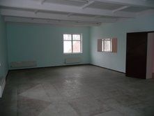 Продаж 2-поверхової комерційної будівлі 250 м² в Умані (вул. Квітуча / Інтернаціоналістів)