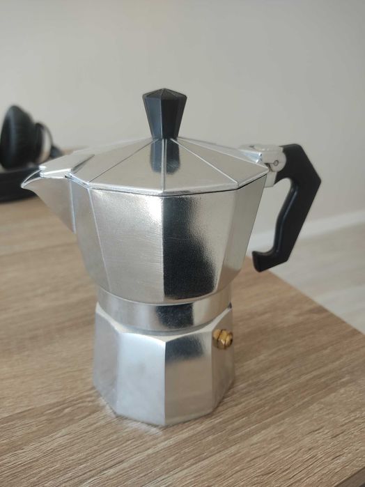 Vende-se Moka (Cafeteira Francesa)