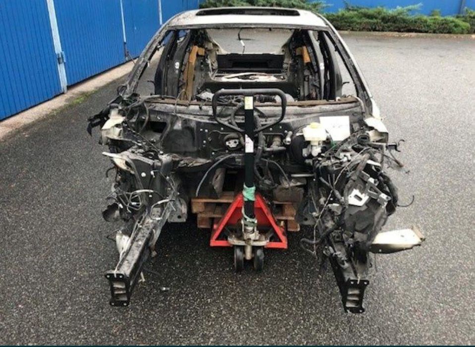 Кузов крыло порог стойка четверть Porsche Panamera 970