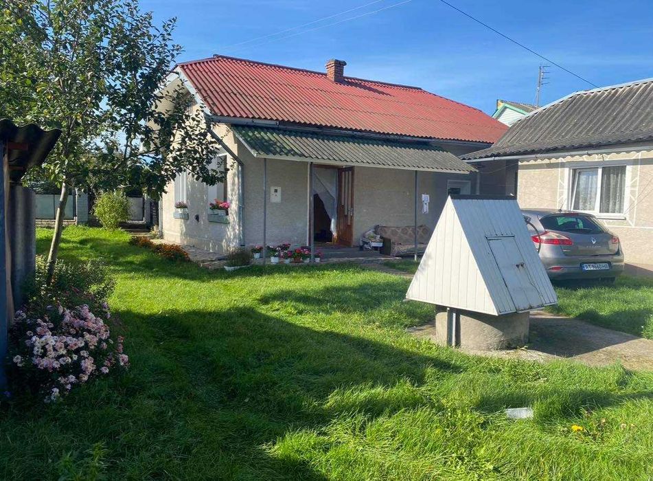 Продаж будинку в с. Марківці, до 10 км від Івано-Франківська.