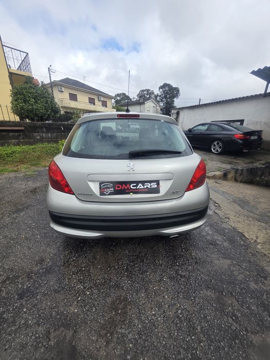 Peugeot 207, 1.6cc /  109cv
