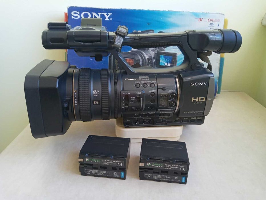 Відеокамера SONY_ HDR-AX2000E