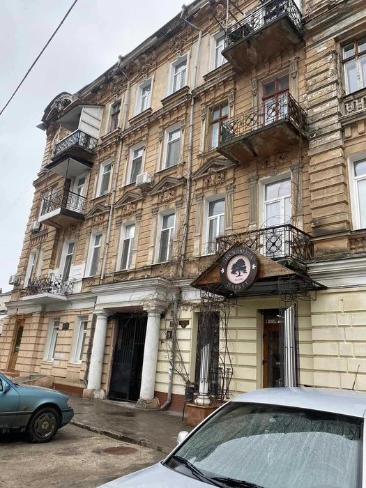 Продается комната, свой с/у,большая гардеробная, рядом Французский б-р