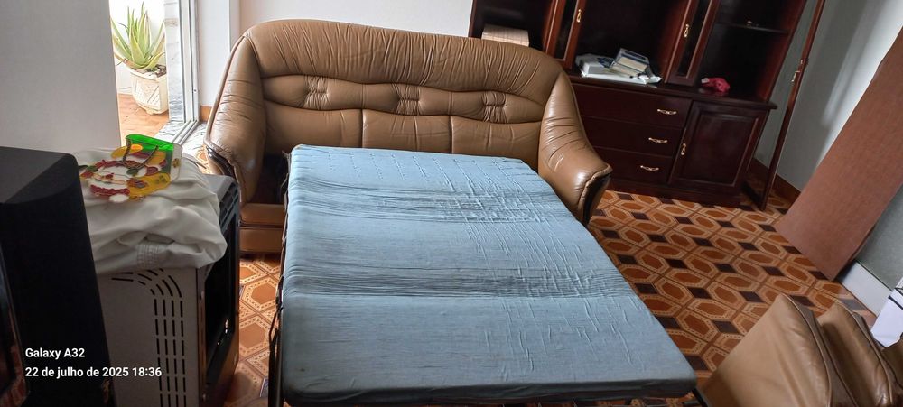 conjunto de sofás em pele