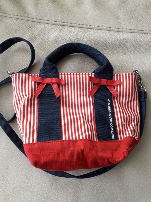 Bolsa tiracolo lancheira BENETTON